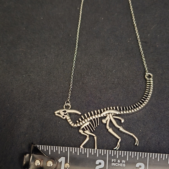 Chic Silver Dinosaur Pendant Necklace - Picture 4 of 5